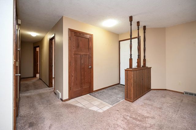 217 13th Avenue S, Onalaska, WI 54650