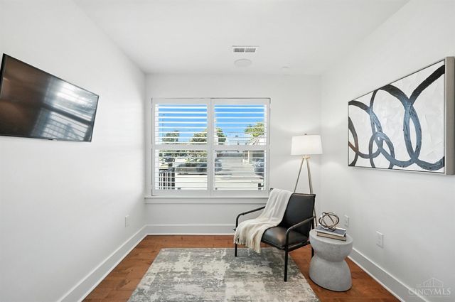 3127 Madison Road, Cincinnati, OH 45209