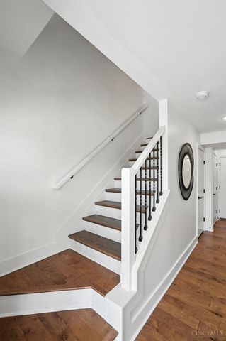 3127 Madison Road, Cincinnati, OH 45209