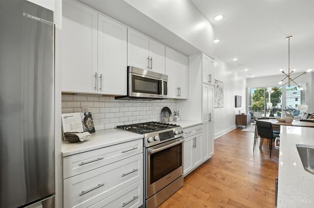 3127 Madison Road, Cincinnati, OH 45209