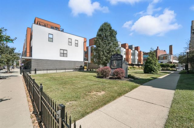 3127 Madison Road, Cincinnati, OH 45209