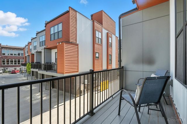 3127 Madison Road, Cincinnati, OH 45209