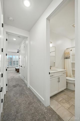 3127 Madison Road, Cincinnati, OH 45209