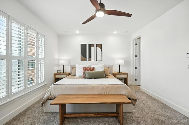 3127 Madison Road, Cincinnati, OH 45209