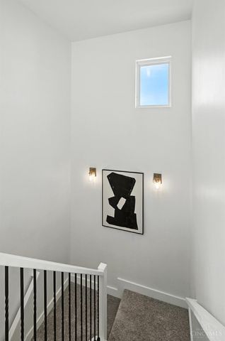 3127 Madison Road, Cincinnati, OH 45209