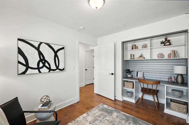 3127 Madison Road, Cincinnati, OH 45209