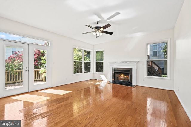 13109 PEACH LEAF PL, Fairfax, VA 22030