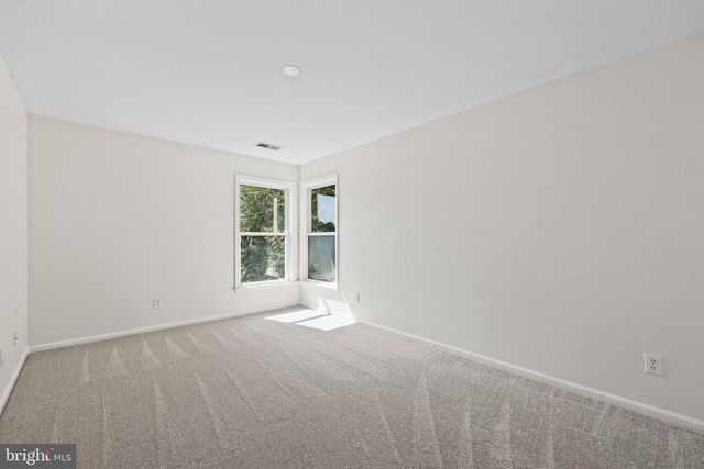 13109 PEACH LEAF PL, Fairfax, VA 22030