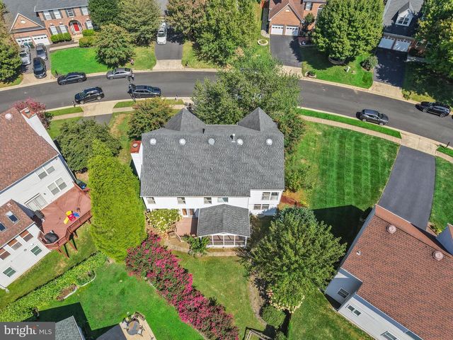 13109 PEACH LEAF PL, Fairfax, VA 22030