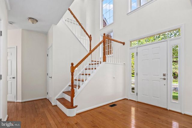 13109 PEACH LEAF PL, Fairfax, VA 22030