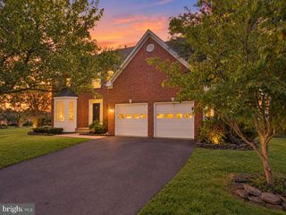 13109 PEACH LEAF PL, Fairfax, VA 22030