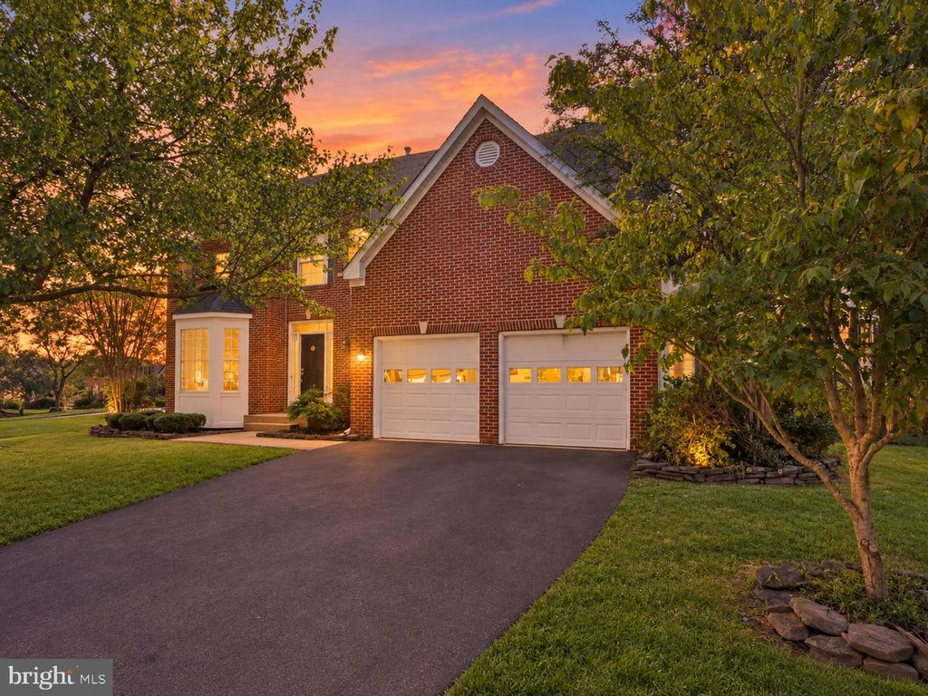 13109 PEACH LEAF PL, Fairfax, VA 22030