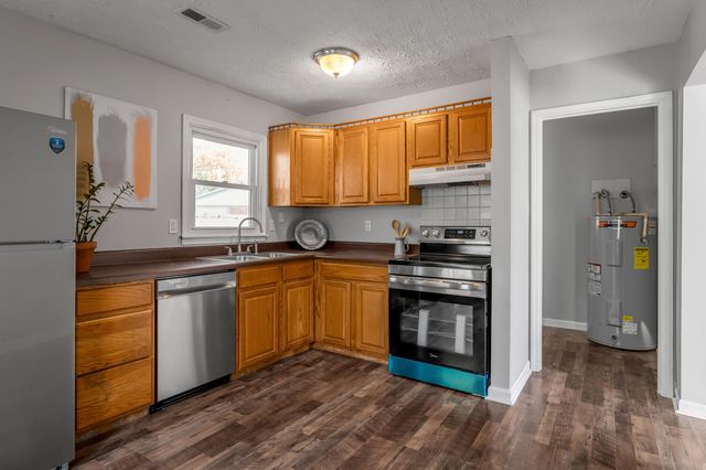 305 Yorktown Court, Georgetown, KY 40324