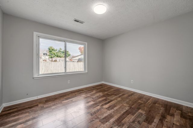 305 Yorktown Court, Georgetown, KY 40324