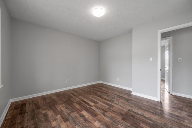 305 Yorktown Court, Georgetown, KY 40324