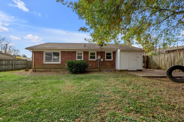 305 Yorktown Court, Georgetown, KY 40324