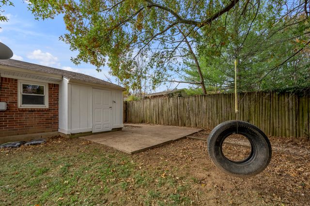 305 Yorktown Court, Georgetown, KY 40324