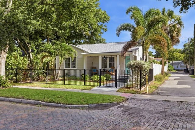 1421 21ST AVENUE N, St Petersburg, FL 33704