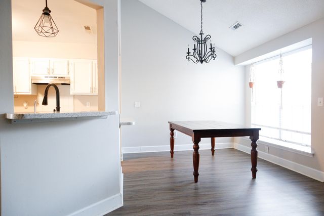 525 Laurel Ridge Road, Charleston, SC 29418