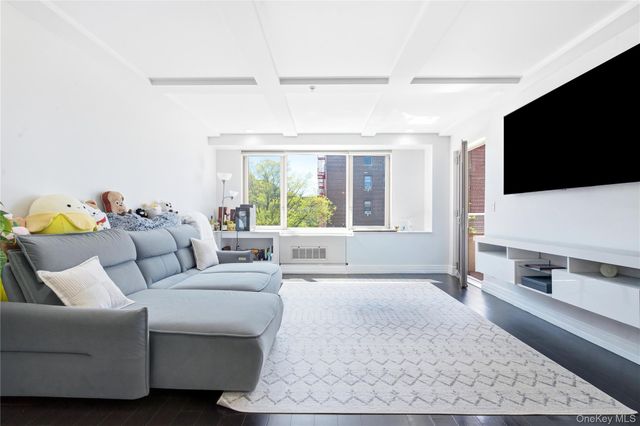 64-05 Yellowstone Boulevard PH508, Forest Hills, NY 11375