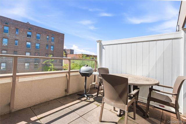 64-05 Yellowstone Boulevard PH508, Forest Hills, NY 11375