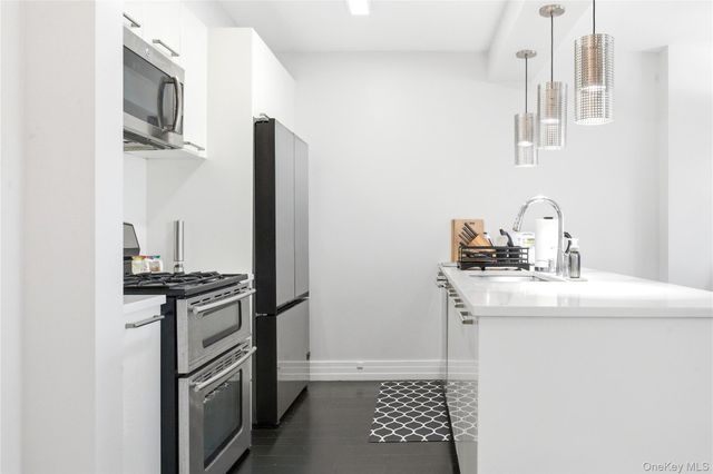 64-05 Yellowstone Boulevard PH508, Forest Hills, NY 11375