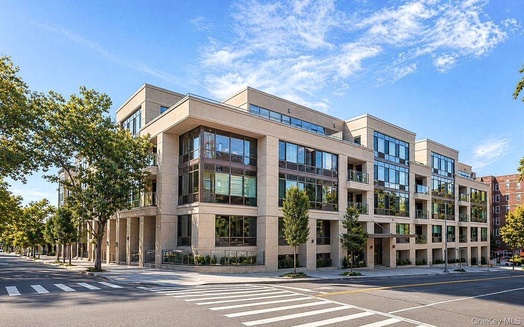 64-05 Yellowstone Boulevard PH508, Forest Hills, NY 11375