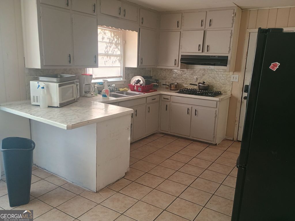 2334 WOODCASTLE Lane, Atlanta, GA 30316 — photo 3