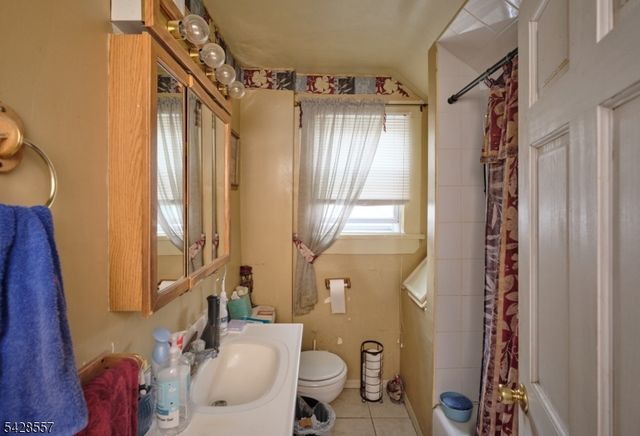 292 Crann St, Hillside Twp., NJ 07205