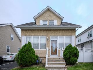 292 Crann St, Hillside Twp., NJ 07205