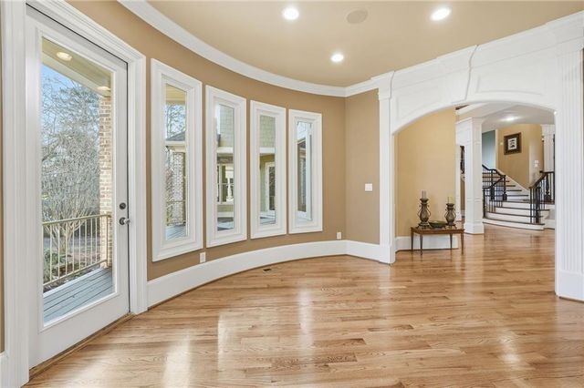 5290 Lower Roswell Road, Marietta, GA 30068