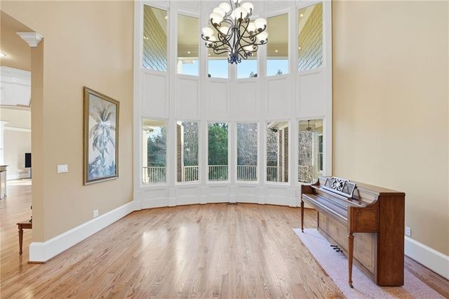 5290 Lower Roswell Road, Marietta, GA 30068