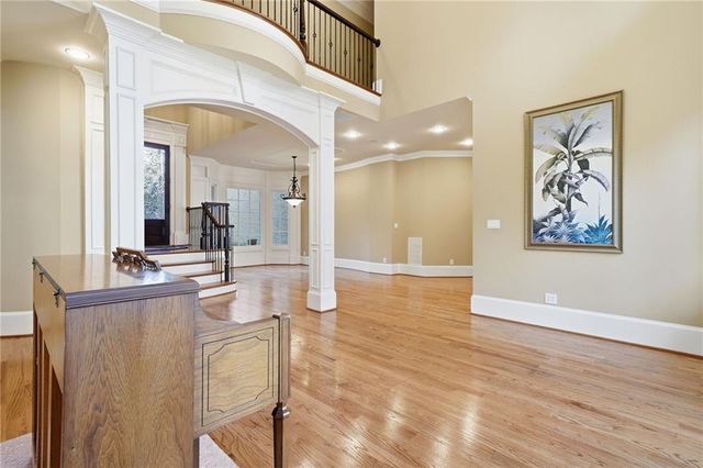 5290 Lower Roswell Road, Marietta, GA 30068