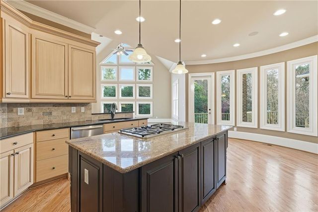 5290 Lower Roswell Road, Marietta, GA 30068