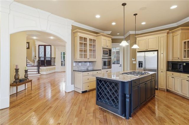 5290 Lower Roswell Road, Marietta, GA 30068