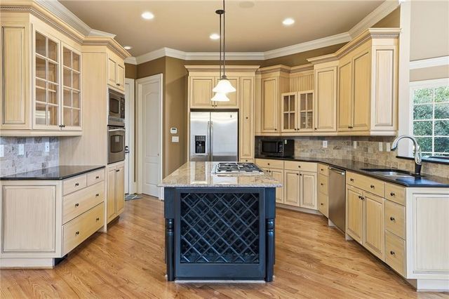 5290 Lower Roswell Road, Marietta, GA 30068