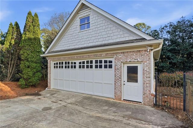 5290 Lower Roswell Road, Marietta, GA 30068