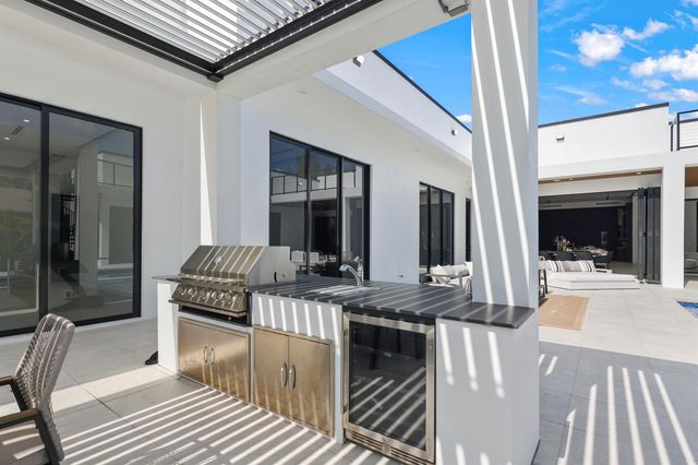 6676 NW 66th Way, Parkland, FL 33067
