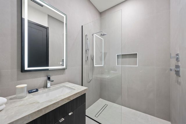 6676 NW 66th Way, Parkland, FL 33067