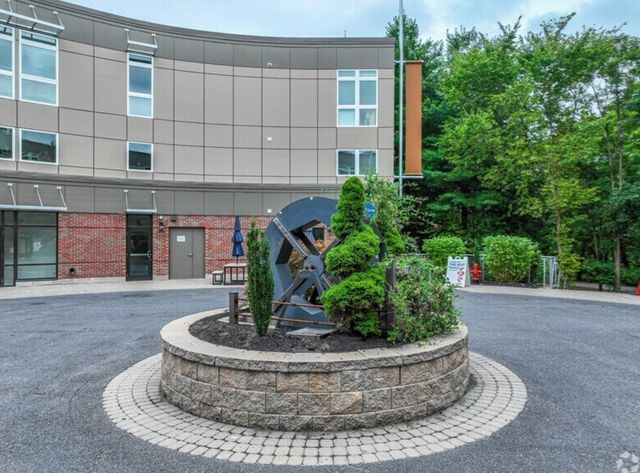 350 Pleasant St 350, Watertown, MA 02472