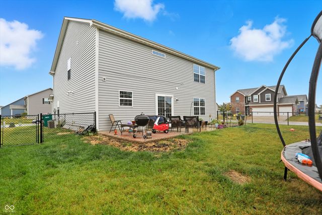 2202 Silver Spoon Drive, Greenfield, IN 46140