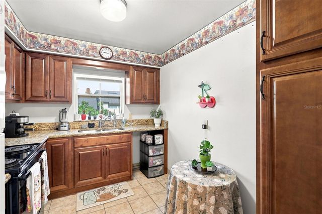 430 WINDMEADOWS STREET, Altamonte Springs, FL 32701