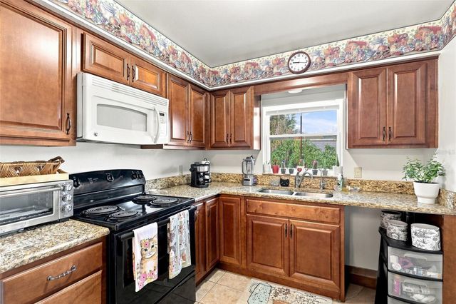 430 WINDMEADOWS STREET, Altamonte Springs, FL 32701