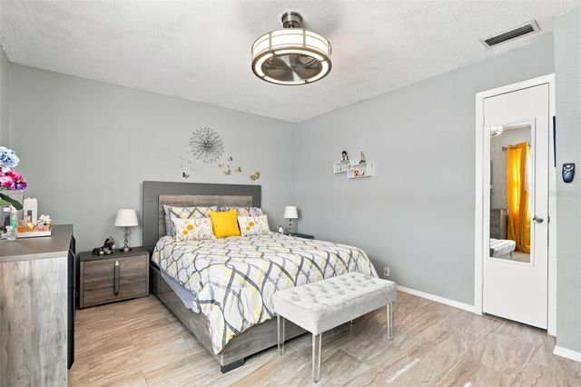 430 WINDMEADOWS STREET, Altamonte Springs, FL 32701