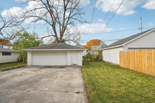 1965 S 80th STREET, West Allis, WI 53219