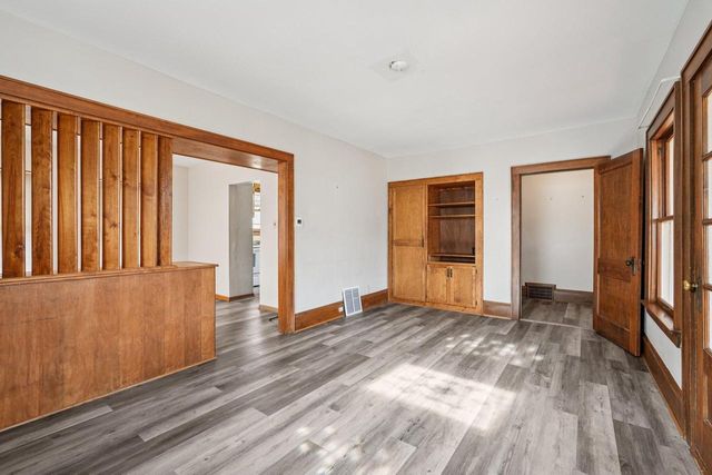 1965 S 80th STREET, West Allis, WI 53219