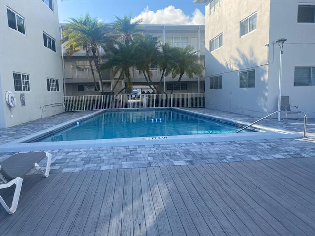 462 Golden Isles Drive 110, Hallandale Beach, FL 33009