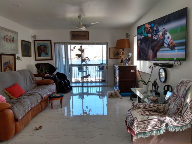 462 Golden Isles Drive 110, Hallandale Beach, FL 33009