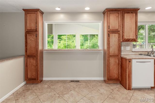 11042 Wylestone Court, Unincorporated, MO 63126