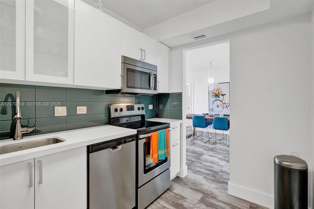 20515 E Country Club Drive 346, Aventura, FL 33180